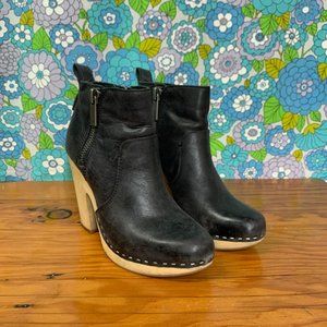 Dolce Vita Black Arlynn Platform Bootie Size:7